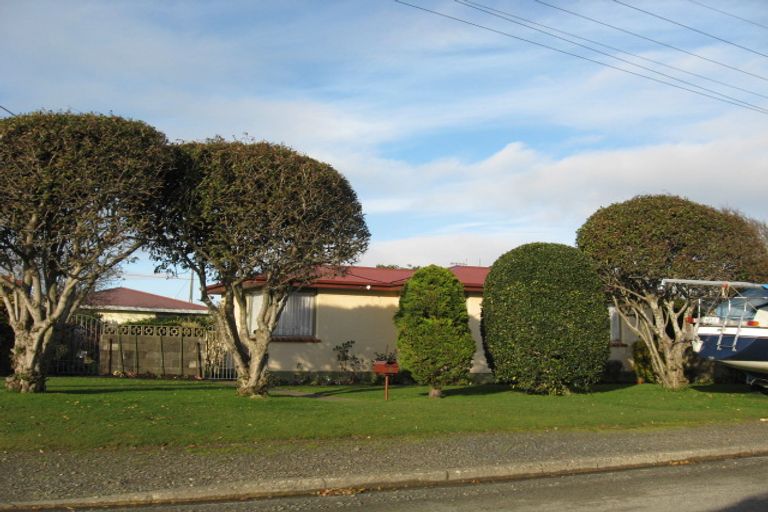 Photo of property in 8 Hunt Street, Waikiwi, Invercargill, 9810
