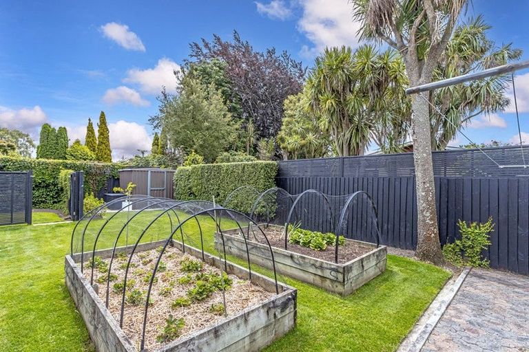 Photo of property in 5 Kaputone Place, Belfast, Christchurch, 8051