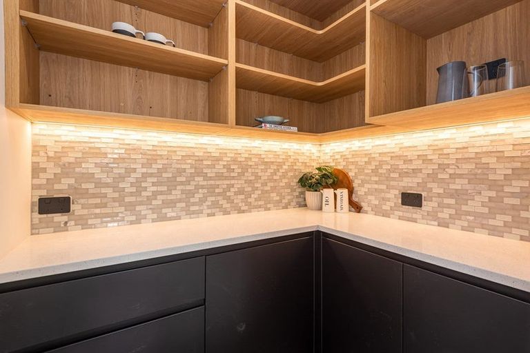 Photo of property in 27 Reece Place, Marshland, Christchurch, 8051