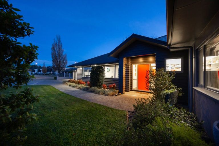 Photo of property in 3 Riverstone Grove, Hokowhitu, Palmerston North, 4410