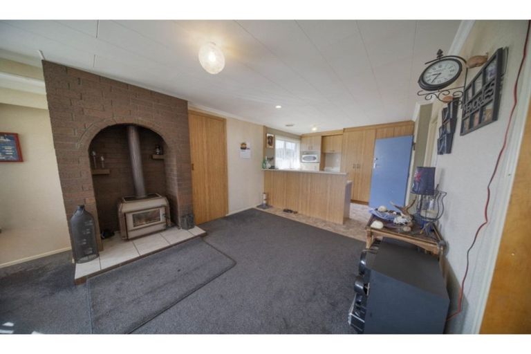 Photo of property in 38 Brydone Street, Edendale, 9825