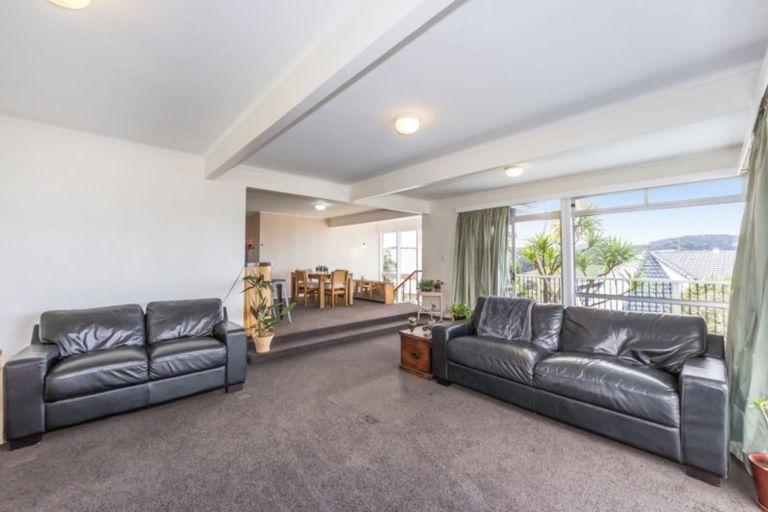 Photo of property in 7 Sykes Avenue, Hatfields Beach, Orewa, 0931