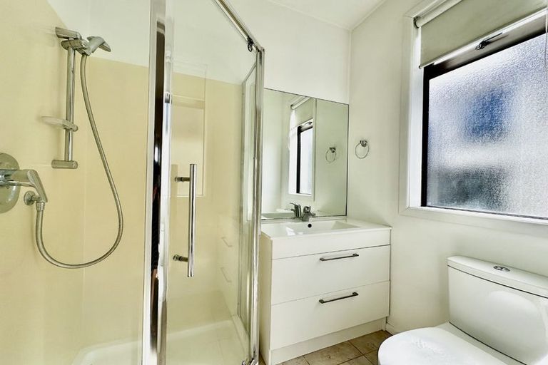 Photo of property in 10 Nicholson Avenue, Papatoetoe, Auckland, 2025