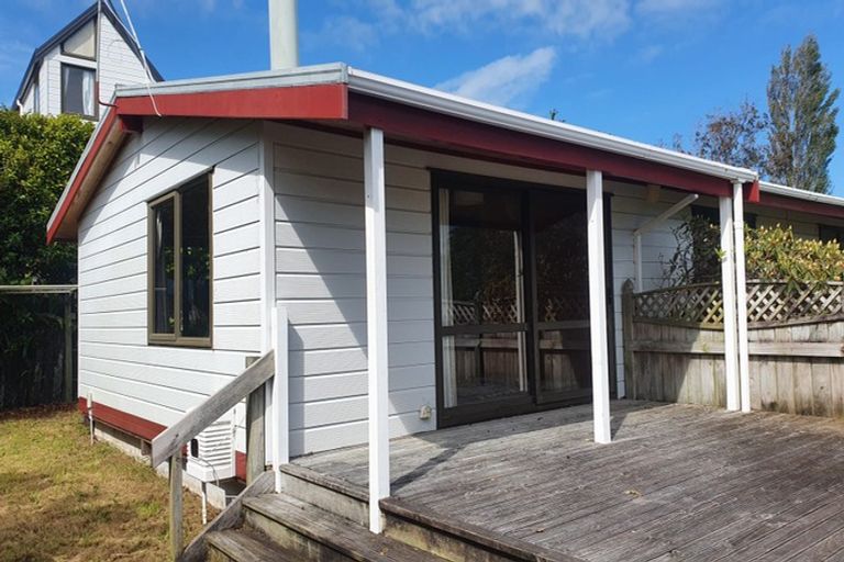 Photo of property in 73 Heta Road, Highlands Park, New Plymouth, 4312