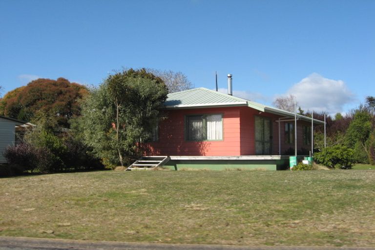 Photo of property in 11 Oruatua Avenue, Tauranga Taupo, Turangi, 3382