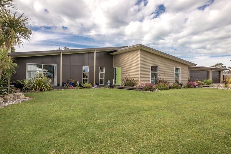 Photo of property in 21a Roebuck Street, Westport, 7825