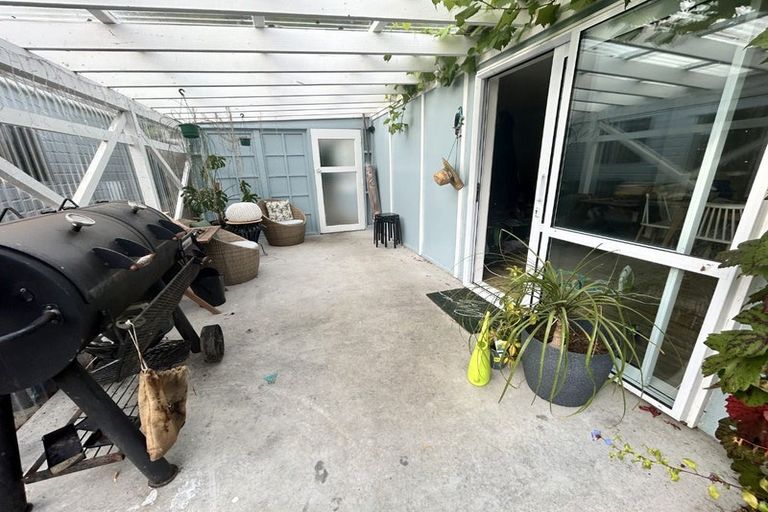 Photo of property in 10 Puriri Road, Waikanae, 5036