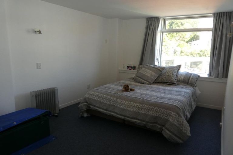 Photo of property in Jerningham Apartments, 20 Oriental Terrace, Oriental Bay, Wellington, 6011