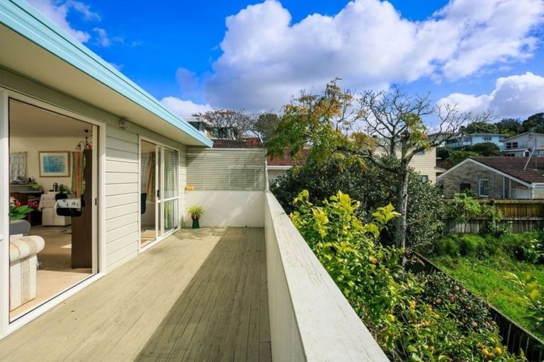 Photo of property in 2/80 Bentley Avenue, Glenfield, Auckland, 0629