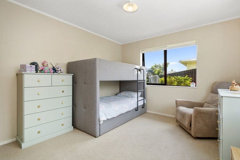 Photo of property in 41b Duncan Street, Tawa, Wellington, 5028