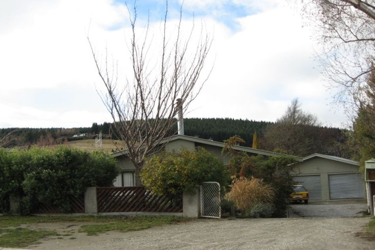 Photo of property in 12 Kowhai Drive, Wanaka, 9305