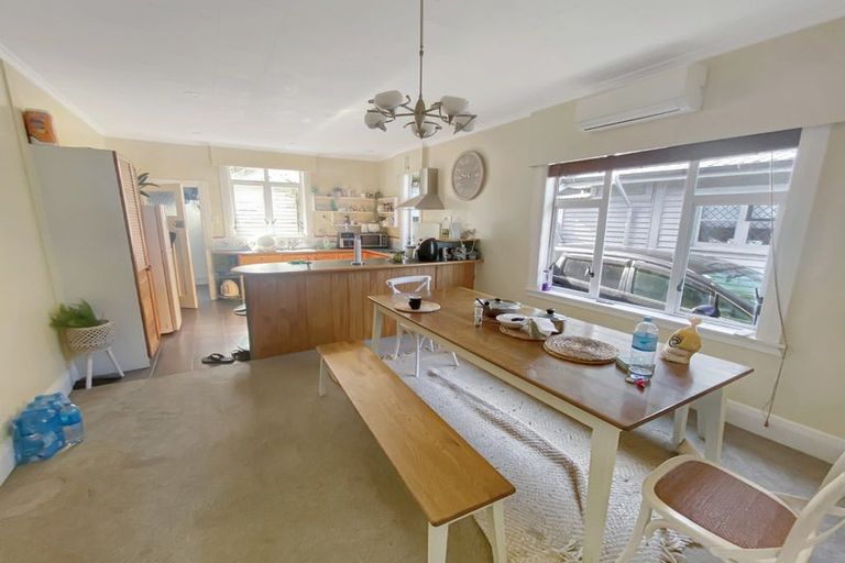 Photo of property in 45 Moa Point Road, Moa Point, Wellington, 6022