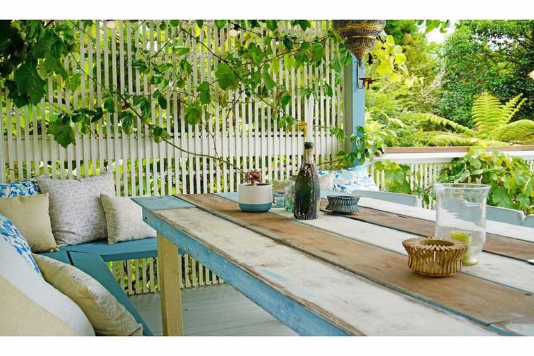 Photo of property in 82 Rangitane Loop Road, Kerikeri, 0294