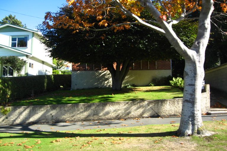 Photo of property in 25 Glenross Street, Glenross, Dunedin, 9011