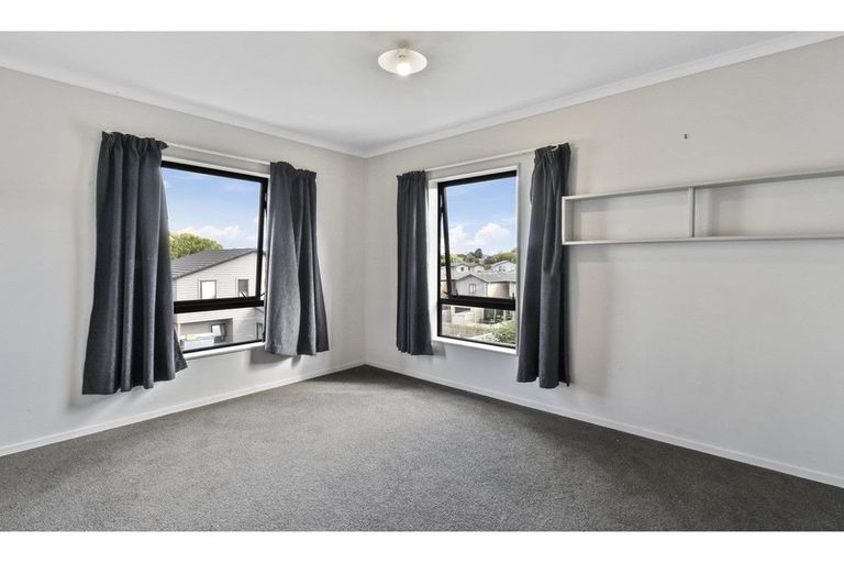 Photo of property in 22 Kaimoana Street, Weymouth, Auckland, 2103