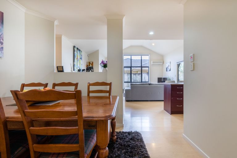 Photo of property in 22 Pyrite Street, Westgate, Auckland, 0614