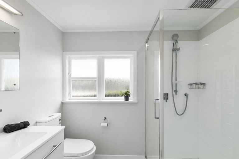 Photo of property in 29 Acacia Avenue, Maungaraki, Lower Hutt, 5010