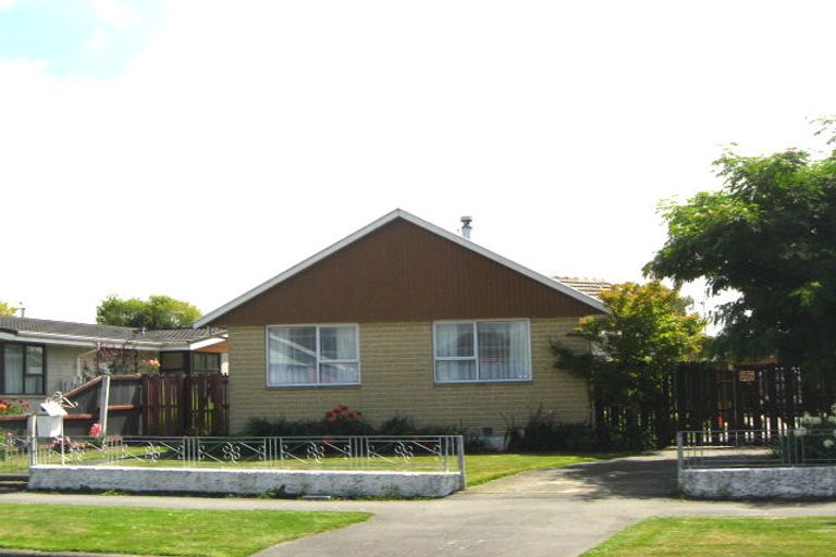 Photo of property in 98 Rowley Avenue, Hoon Hay, Christchurch, 8025
