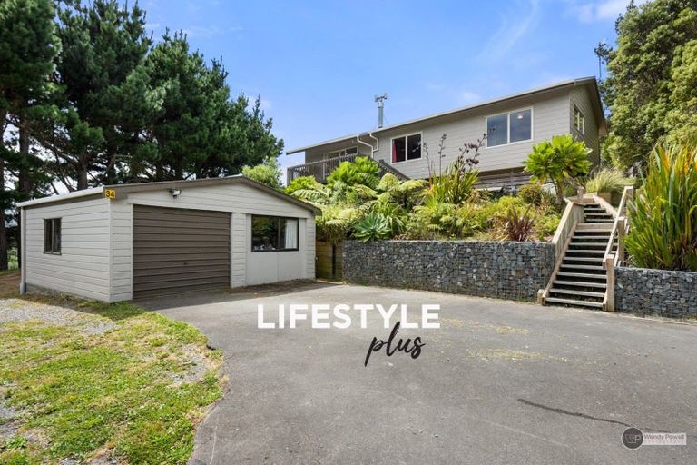 Photo of property in 34 Kaitangata Crescent, Kelson, Lower Hutt, 5010
