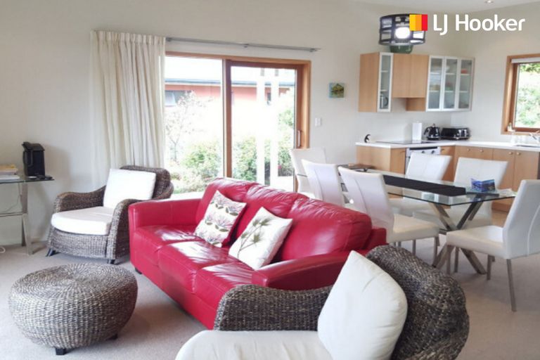 Photo of property in 3 Ngaio Street, Macandrew Bay, Dunedin, 9014