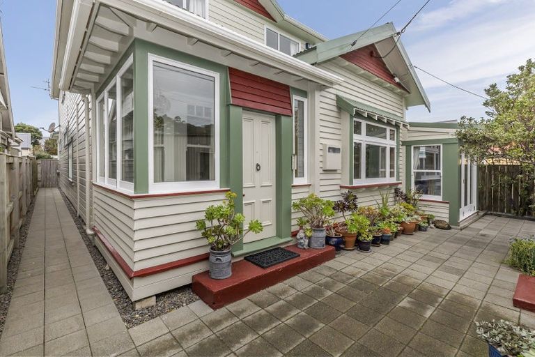 Photo of property in 159 Onepu Road, Lyall Bay, Wellington, 6022