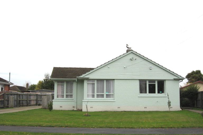 Photo of property in 26 Uxbridge Street, Northcote, Christchurch, 8052