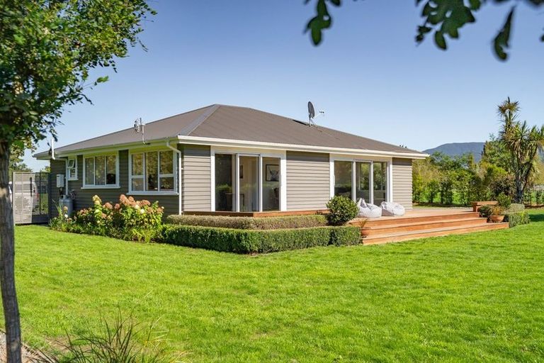 Photo of property in 236 Wood Street, Woodside, Greytown, 5794