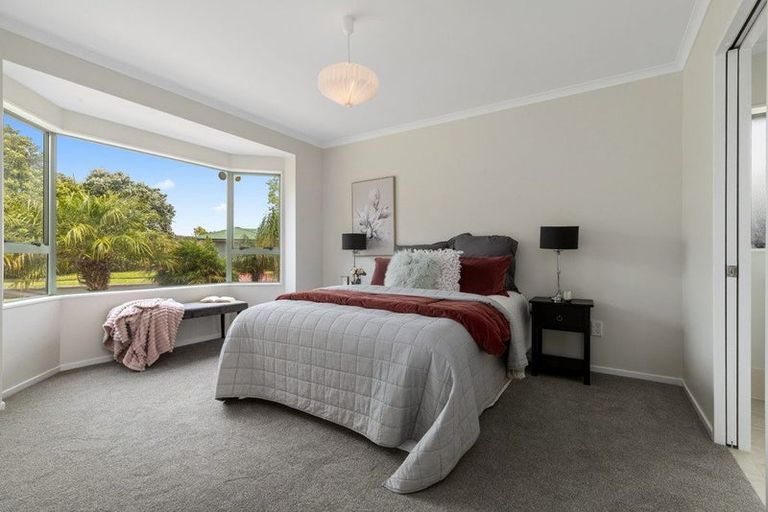 Photo of property in 9 Millington Place, Huntington Park, Auckland, 2013