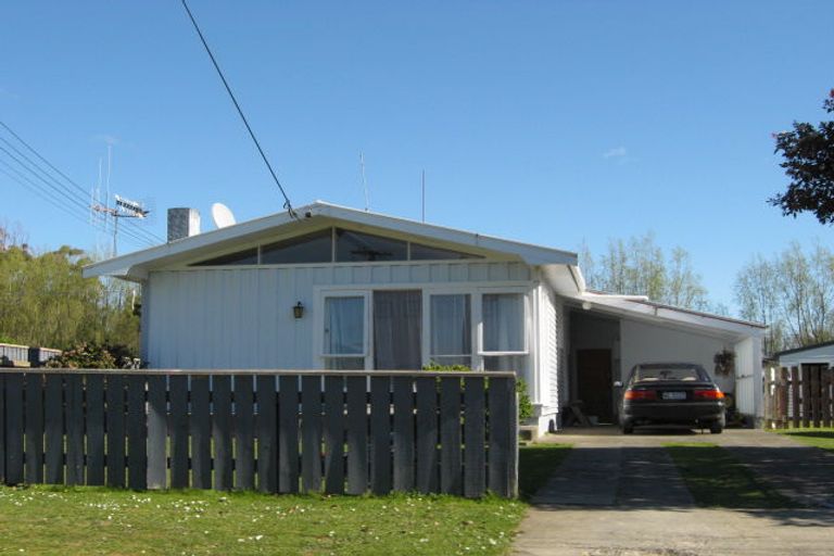 Photo of property in 14 Bovis Street, Shannon, 4821