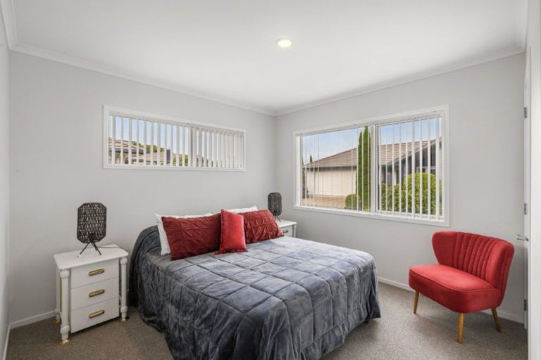 Photo of property in 49 Bridgewater Way, Pyes Pa, Tauranga, 3112