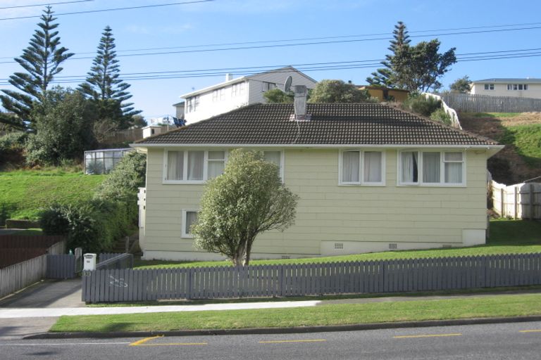Photo of property in 155 Champion Street, Cannons Creek, Porirua, 5024