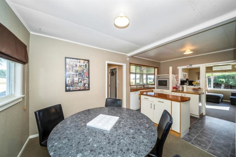 Photo of property in 50 Ketemarae Road, Normanby, Hawera, 4614