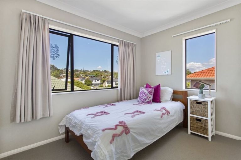 Photo of property in 48 Priestley Drive, Bucklands Beach, Auckland, 2014