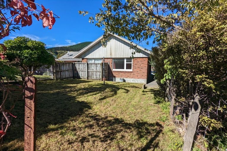 Photo of property in 5 Coates Street, Tawa, Wellington, 5028