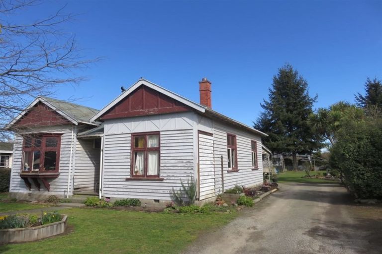 Photo of property in 220 Talbot Street, Geraldine, 7930