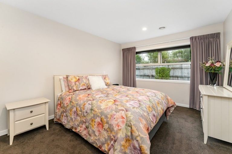 Photo of property in 96 The Drive, Paraparaumu Beach, Paraparaumu, 5032