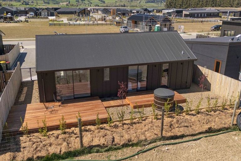 Photo of property in 191 Burdon Loop, Lake Hawea, 9382