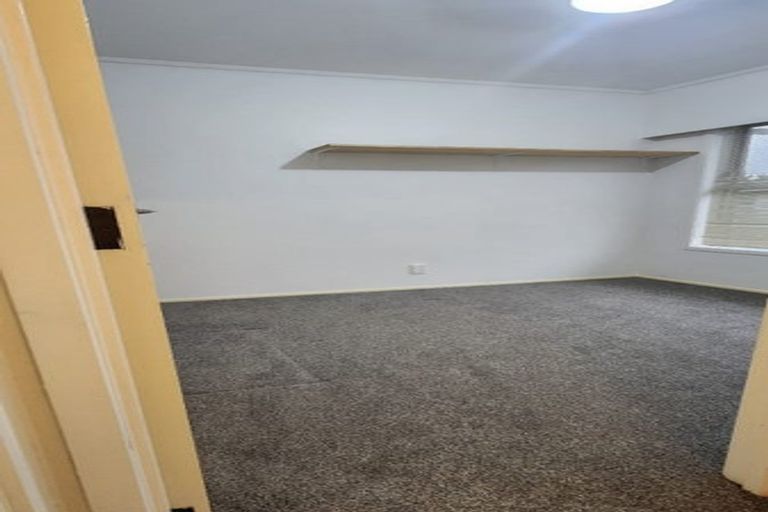 Photo of property in 1/190 Coronation Road, Hillcrest, Auckland, 0627