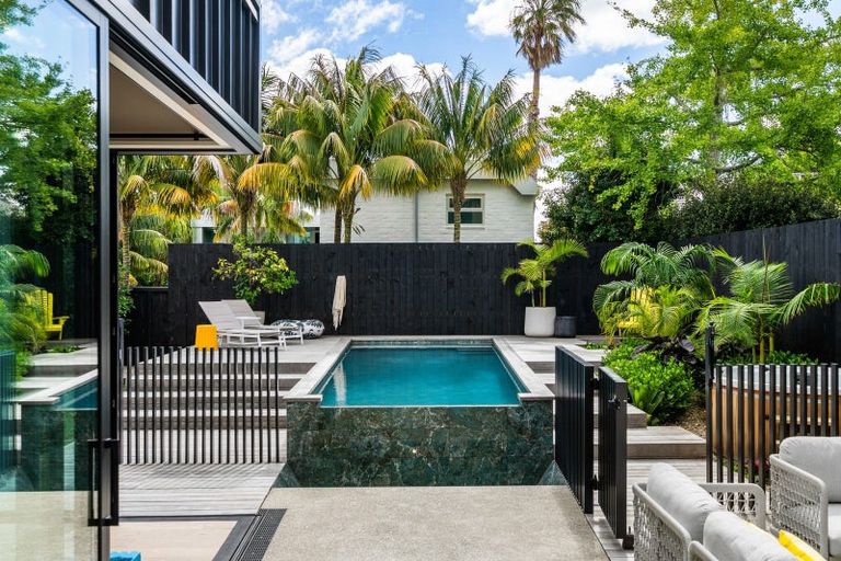 Photo of property in 33 Hanene Street, Saint Heliers, Auckland, 1071