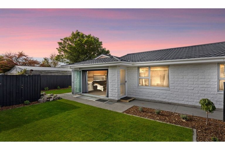 Photo of property in 2/95 Cheyenne Street, Sockburn, Christchurch, 8042