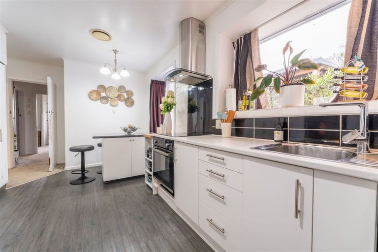 Photo of property in 32 Oxford Street, West End, Timaru, 7910