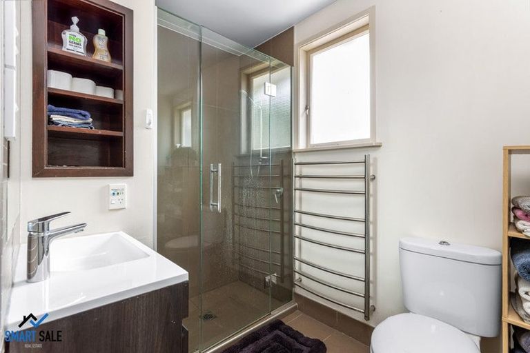 Photo of property in 9 Rerewai Place, Kelston, Auckland, 0602