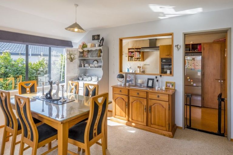 Photo of property in 46a Seddon Street, Waikanae, 5036