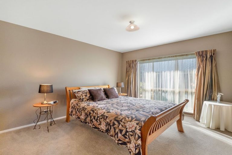 Photo of property in 16 Heathridge Place, Lincoln, 7608