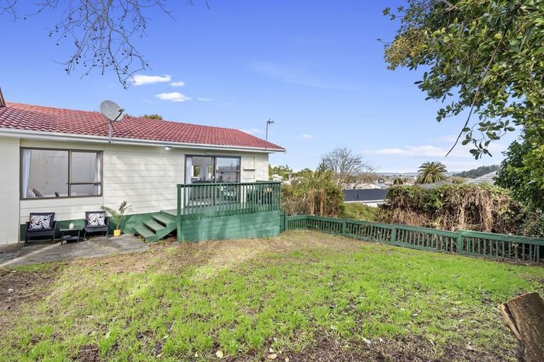 Photo of property in 4/448 Glenfield Road, Glenfield, Auckland, 0629