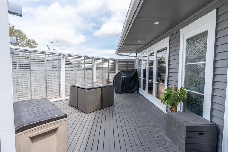 Photo of property in 16 Filmer Place, Melville, Hamilton, 3206