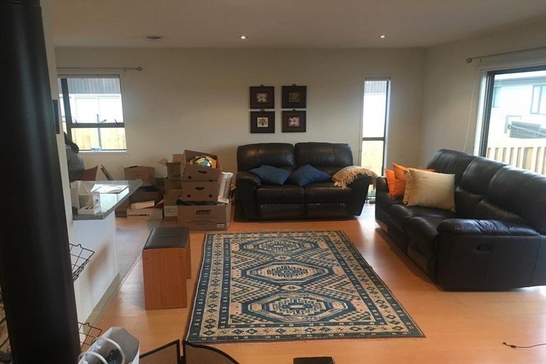 Photo of property in 87 Rosedale Road, Pinehill, Auckland, 0632