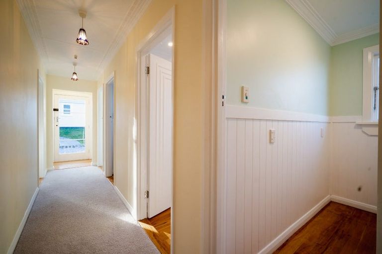 Photo of property in 70 Aberdeen Road, Saint Clair, Dunedin, 9012