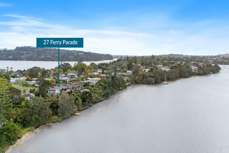 Photo of property in 27 Ferry Parade, Herald Island, Auckland, 0618