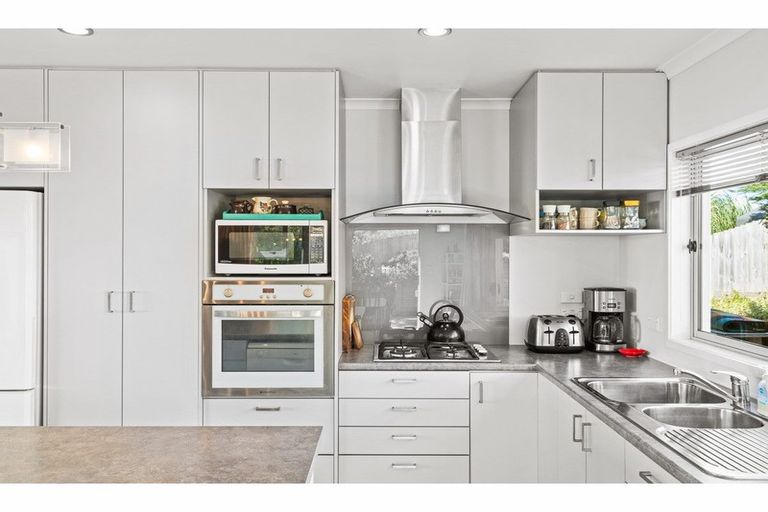 Photo of property in 11 Seabreeze Road, Mangawhai Heads, Mangawhai, 0505